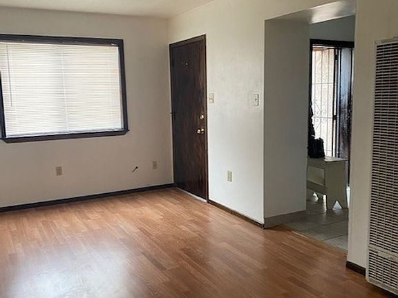 4th image of 1105 Hickox St APT B