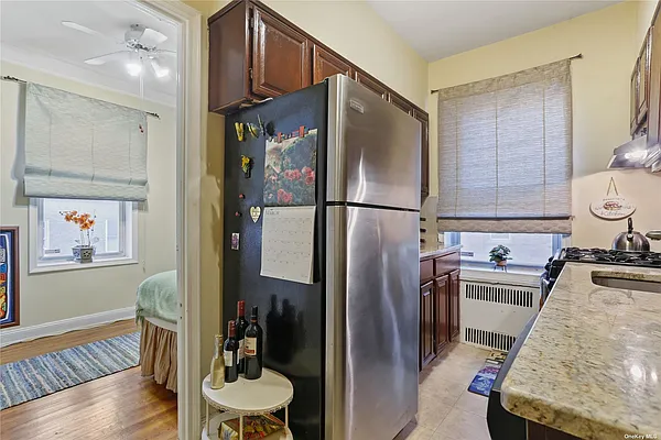 Sold by Daniel Gale Sotheby's International Realty | media 9