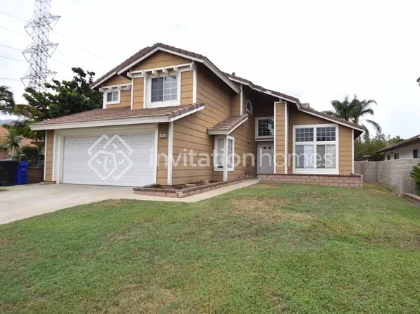 13468 Chrystal Ct, Fontana, CA 92336