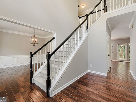 4th image of 2110 Waters Ferry Dr