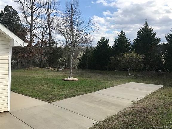 4th image of 3307 Dashiel Dr