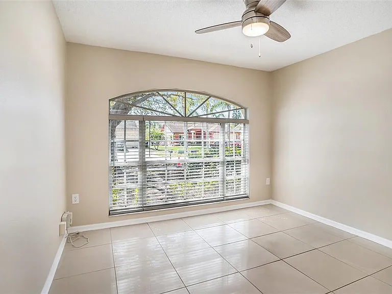12712 Longcrest Dr — Photo 12