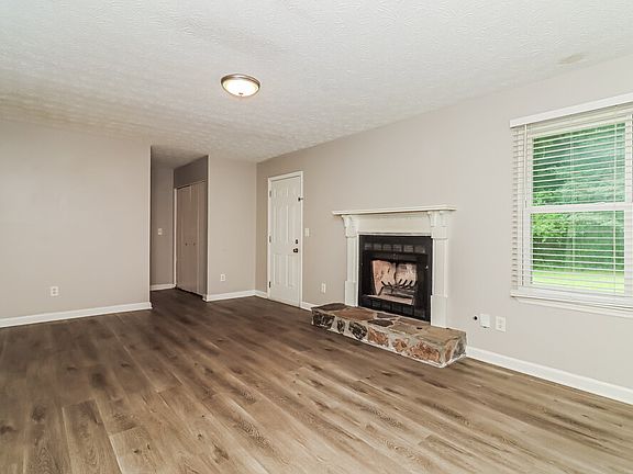 5th image of 4067 Keheley Glen Dr
