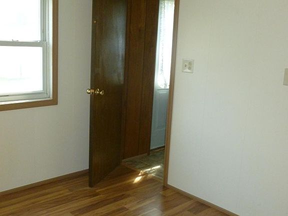 5th image of 706 Mansion Ave