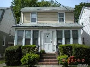 9038 217th St, Jamaica, NY 11428
