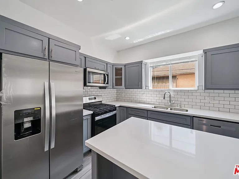 1123 Browning Blvd #1123 — Photo 3