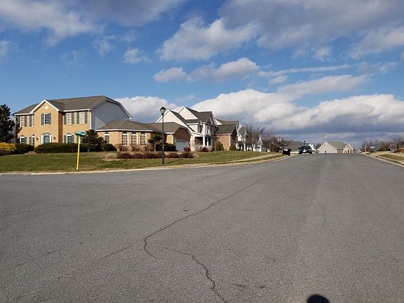5th image of 106 Carnmore Dr