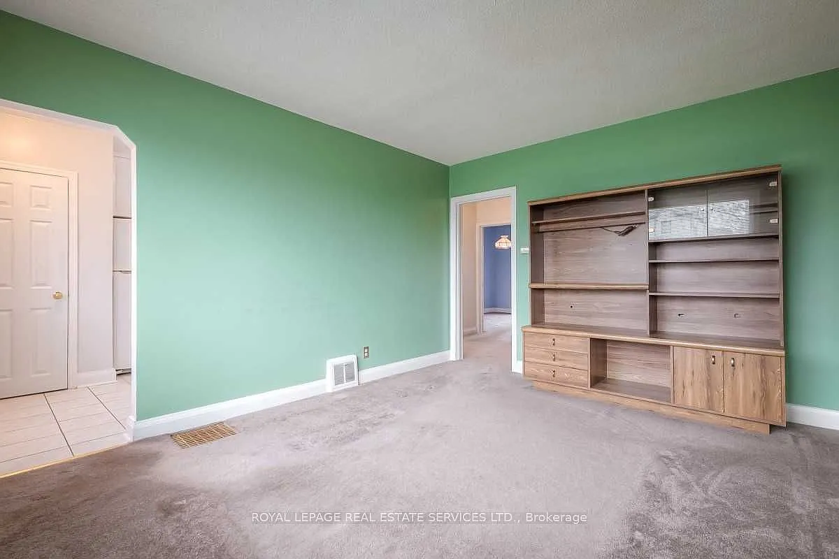 6 bed, $4,500 — Photo 3