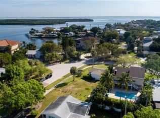 1828 Bayou Grande Blvd NE, Saint Petersburg, FL 33703