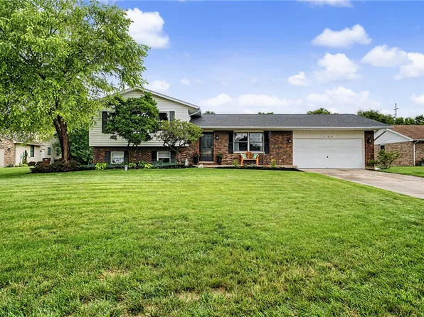 135 Baker Ln, Carlisle, OH 45005