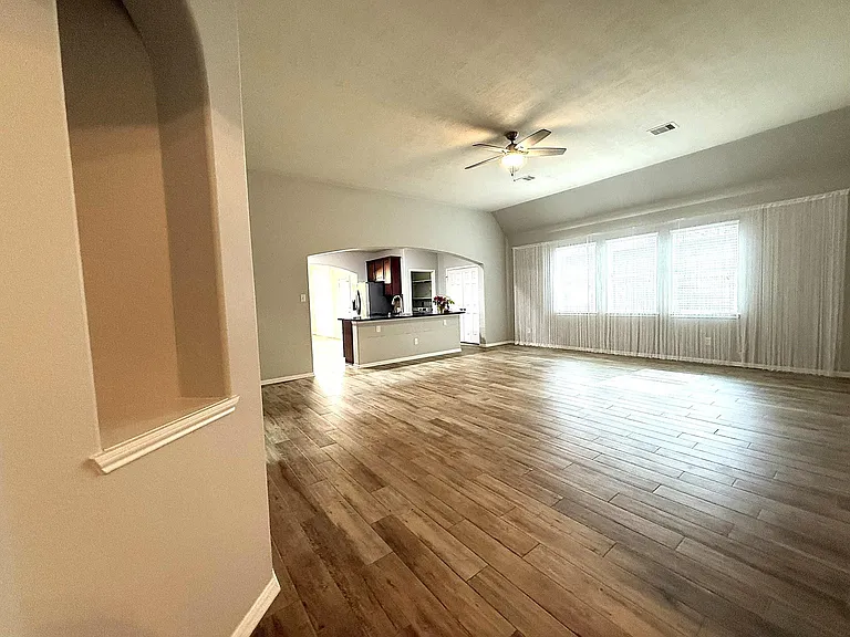 14322 Heath Falls Ln — Photo 3