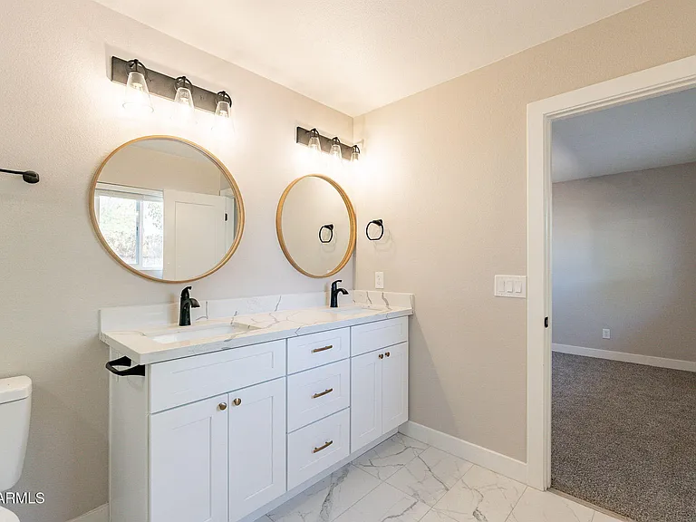 8202 E Piccadilly Rd — Photo 29