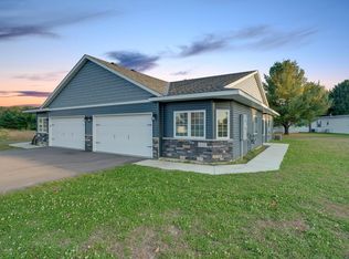 112 Jennifer Rae Jct S, Roberts, WI 54023