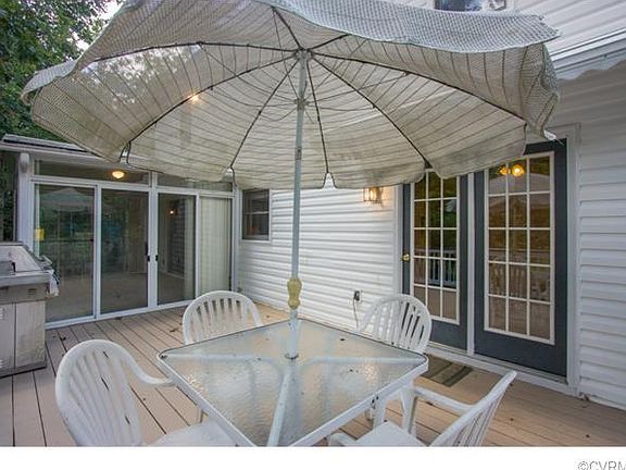 2nd image of 7149 Plum Grove Cir