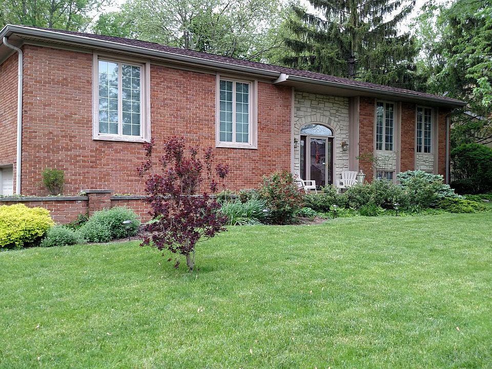 1st image of 315 Erickson Dr