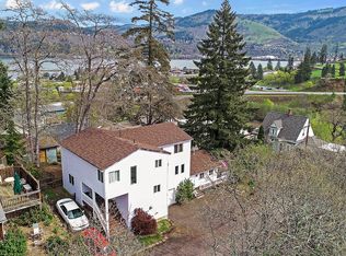 520 E 4th St, Hood River, OR 97031