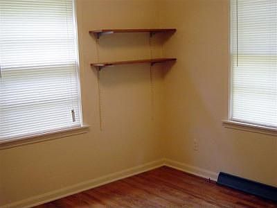 5th image of 1442 Eagle St