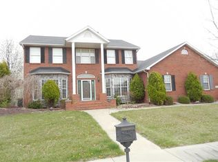 1 Timberwood Dr, Maryville, IL