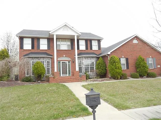 1 Timberwood Dr photo 1