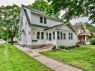 147 Harrison Ave, Waukesha, WI 53186