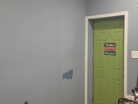 5th image of 5751 Filbert St