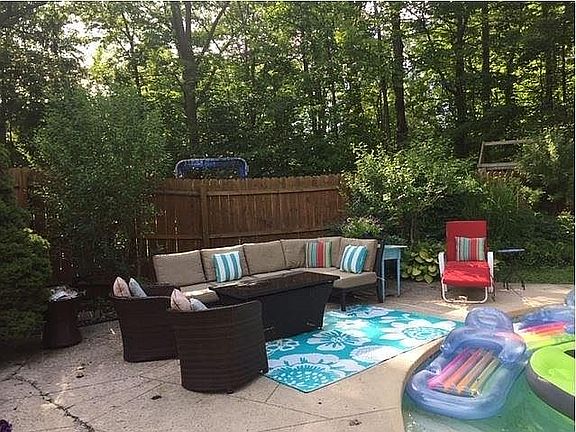 2nd image of 344 Hillside Dr