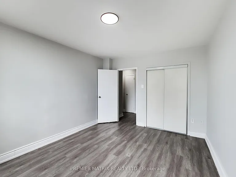 65 Thorncliffe Park Dr #1411 — Photo 20