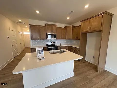 1st image of 3604 Delta Dr #134