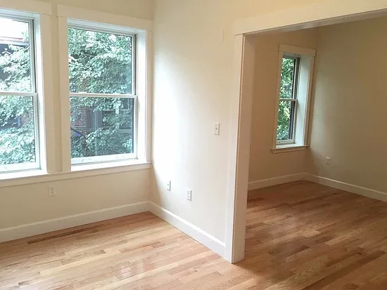 367 Harvard St #4 — Photo 17