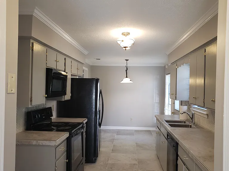 Galley-style Kitchen