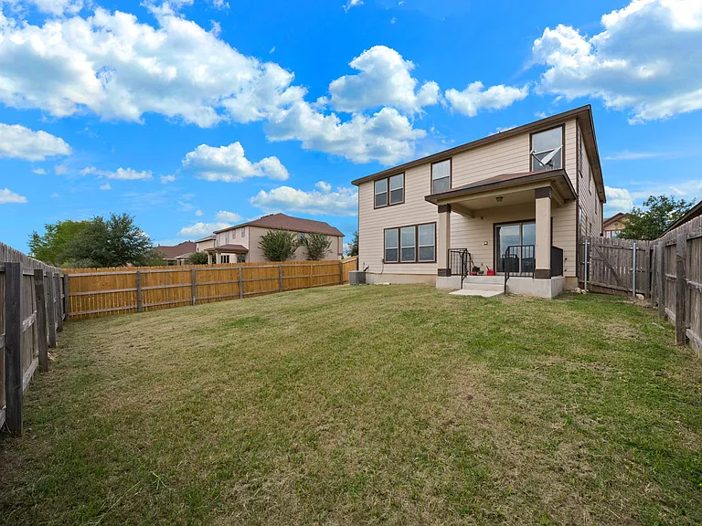 127 Bass Ln — Photo 32