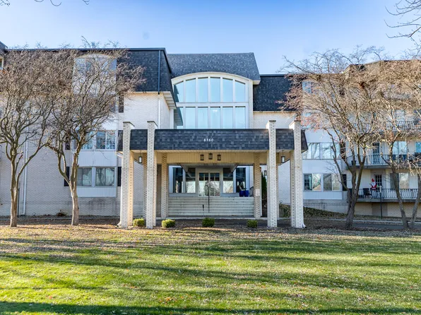 8750 Harrison Ave APT 211, Munster, IN 46321