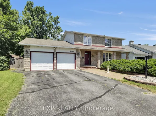 13 Shanel Pl, Ottawa, ON K2J 1C3