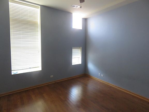 5th image of 1242 N Milwaukee Ave #3BB