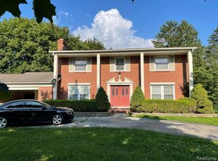 29026 Farmington Rd, Farmington Hills, MI 48334