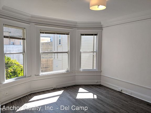 2nd image of 520 Divisadero St APT 4