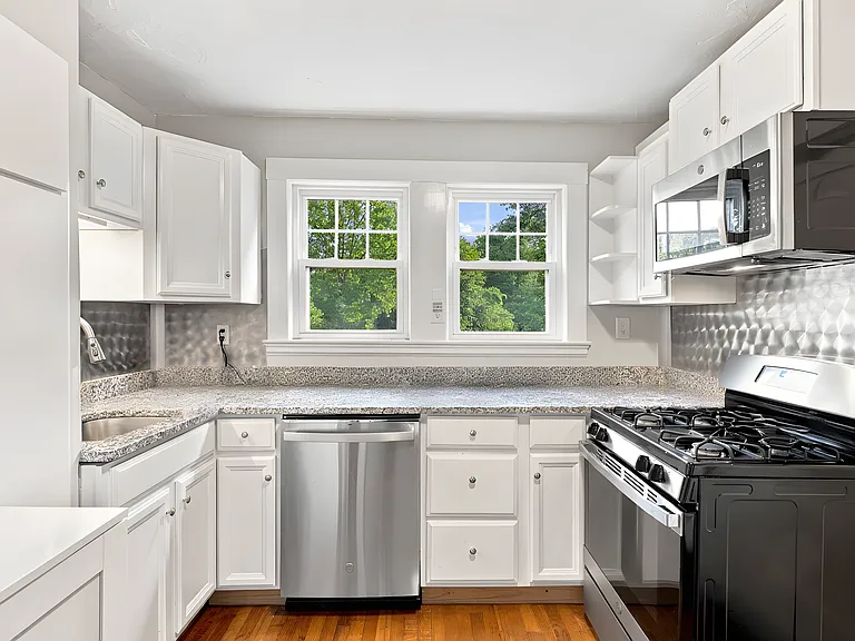 99 Thorndike St #1 — Photo 4