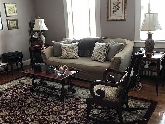3rd image of 519 E Main St APT 7