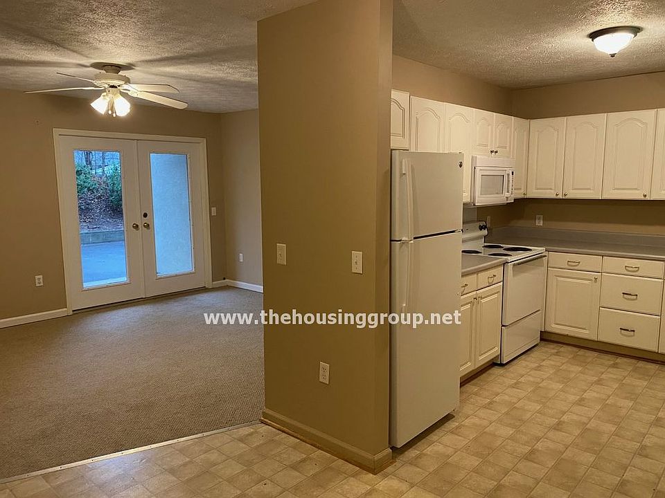 1st image of 75 Valley View Manor Dr Unit 6