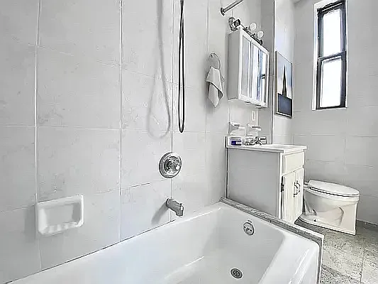 Rented by Vector New York, LLC | media 9