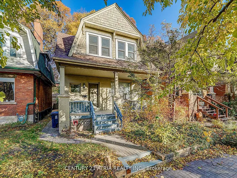 397 Parkside Dr — Photo 2
