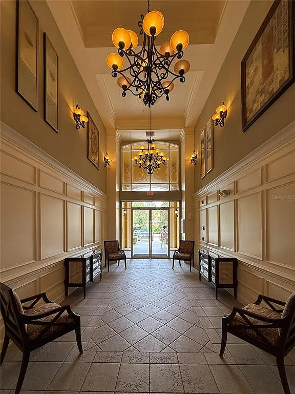 3 bed, 2.0 bath, 2002 sqft, $2,400 — Photo 4