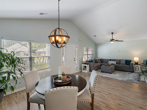 3rd image of 1136 Peninsula Cove Dr