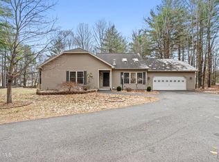 210 Stewart Point Rd, Nassau, NY 12123