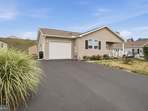 4th image of 105 Glenridge Dr