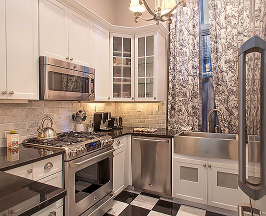 5th image of 895 W End Ave APT 1D