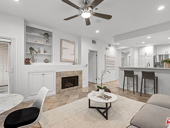 4th image of 13075 Pacific Promenade APT 202