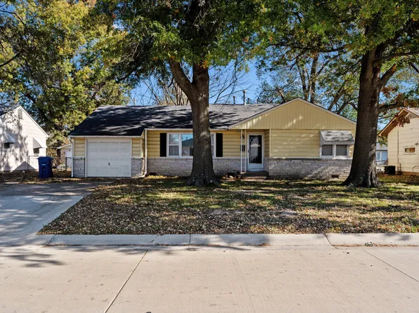 1932 A St NE, Miami, OK 74354