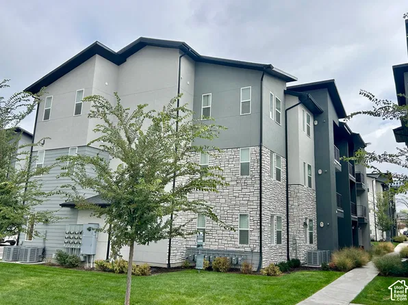 472 W 40 S #302, Providence, UT 84332