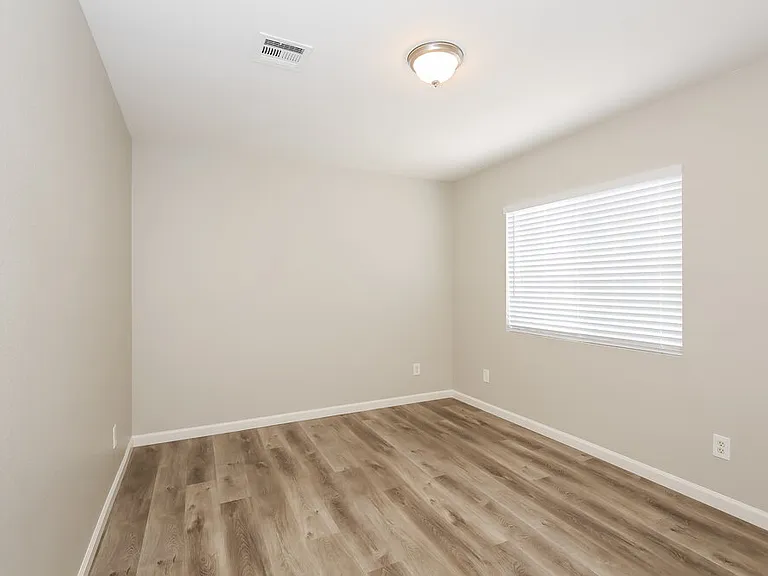 5014 Sapphire Light St — Photo 13